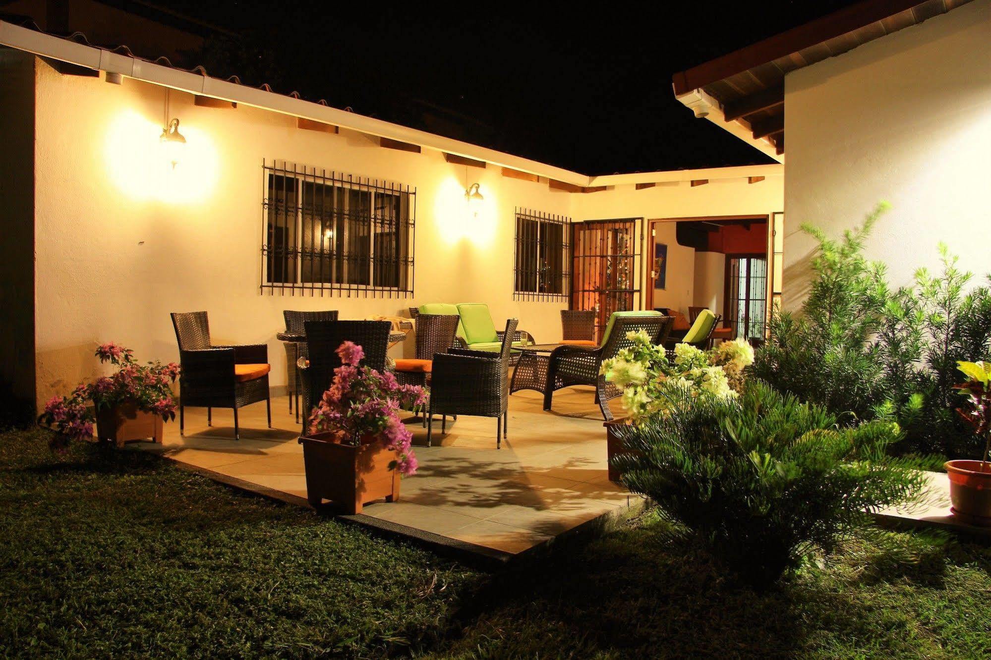 El Mirador Suites Managua Bagian luar foto